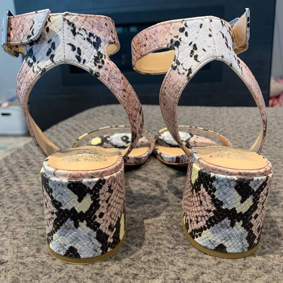 Vince Camuto Gidgena Ankle Strap Sandal size 7.5 - Picture 4 of 5